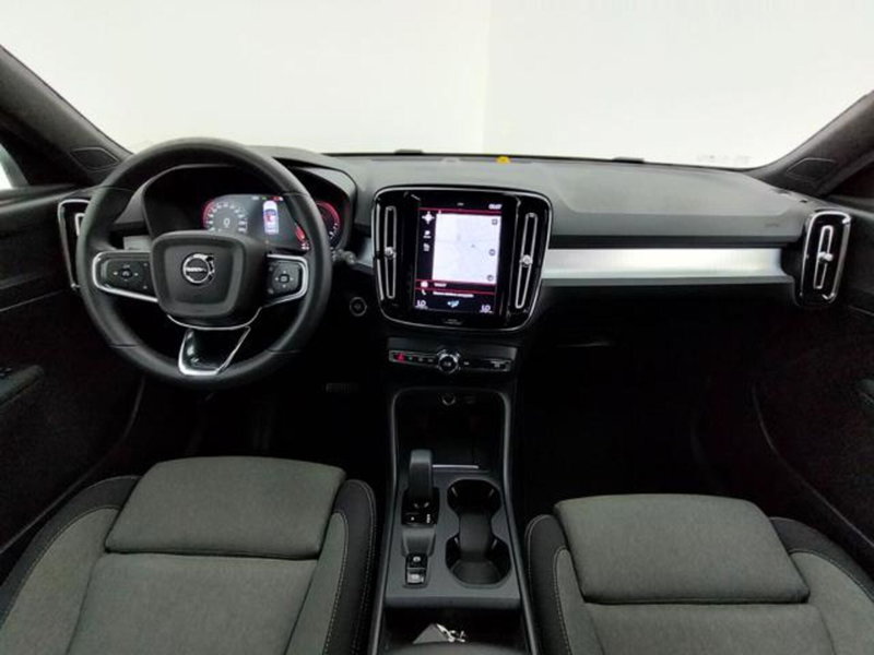 Volvo XC40 usata a Como (4)