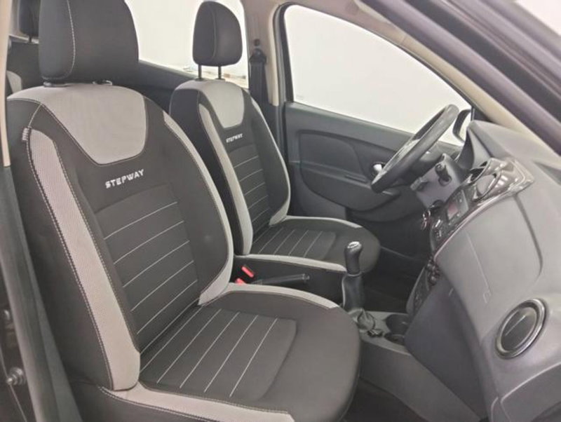 Dacia Sandero usata a Como (3)