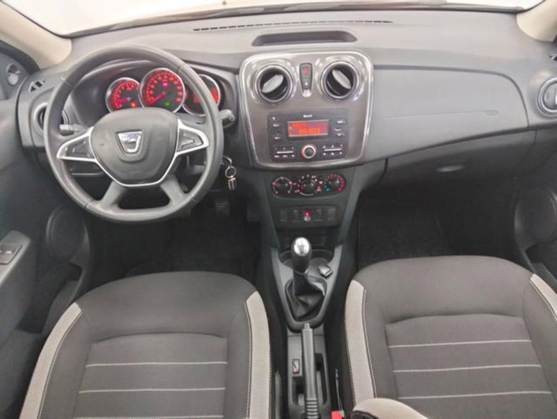 Dacia Sandero usata a Como (4)