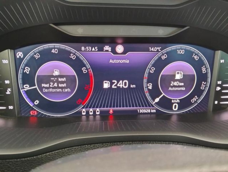 Skoda Karoq usata a Como (13)