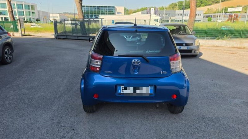 Toyota iQ usata a Macerata (4)