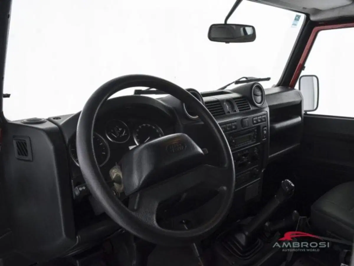 Land Rover Defender usata a Perugia (8)