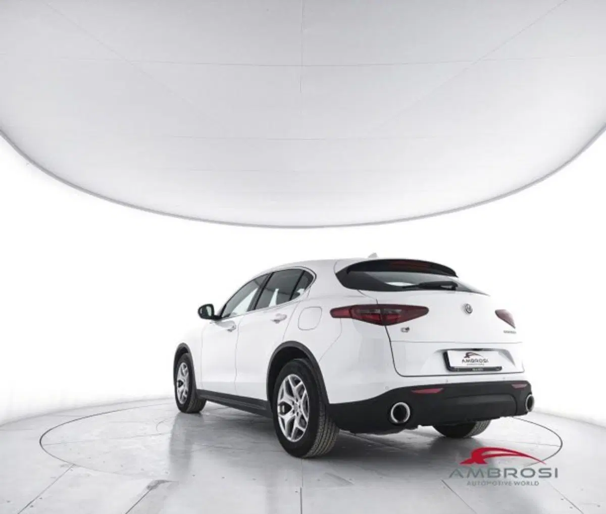 Alfa Romeo Stelvio usata a Perugia (4)