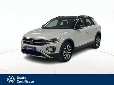 Volkswagen T-Roc 1.0 TSI Style del 2023 usata a Arzignano