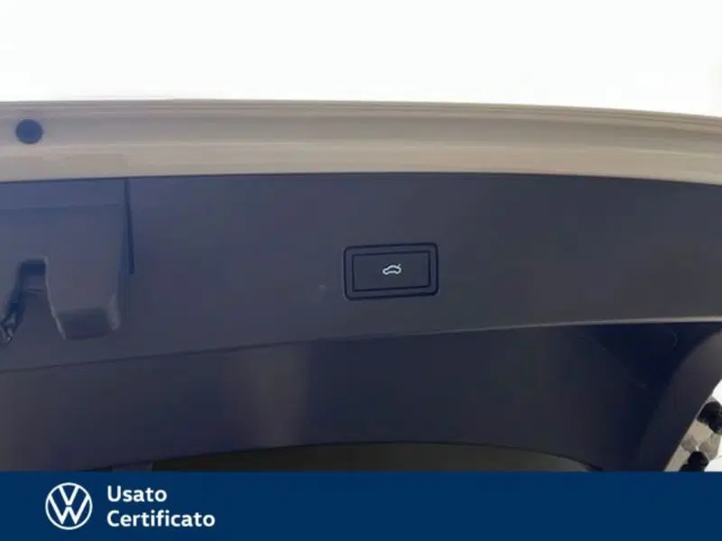 Volkswagen T-Roc usata a Vicenza (19)