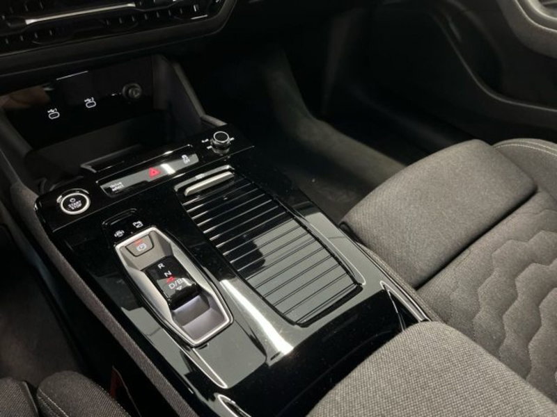 Audi A6 Avant e-Tron usata a Bologna (18)