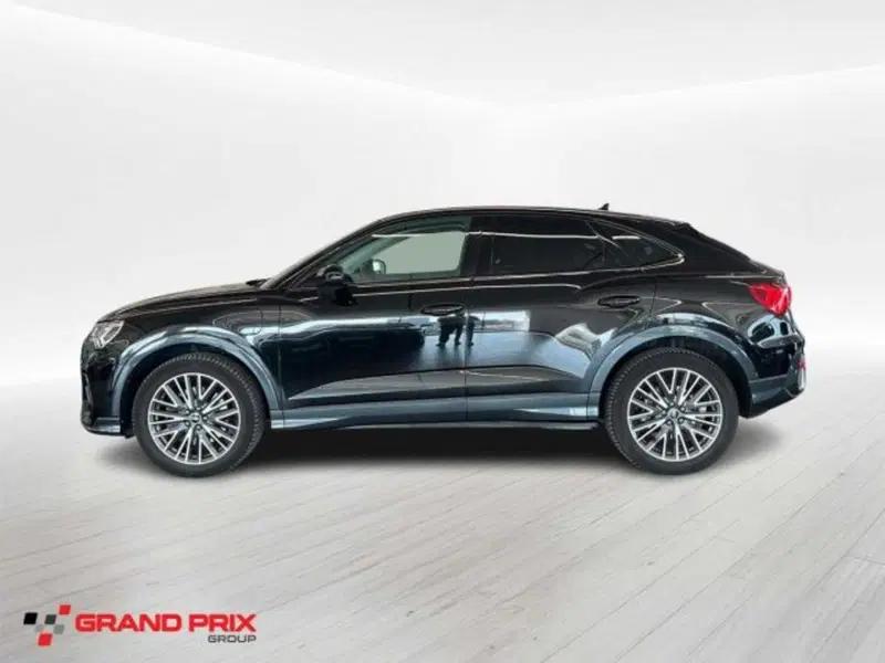 Audi Q3 Sportback usata a Bologna (4)