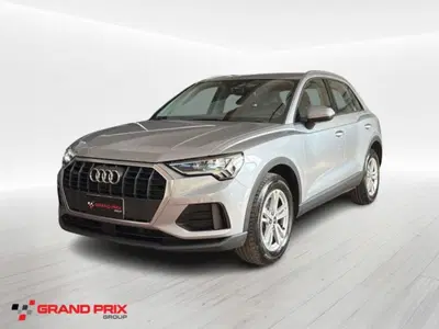 Audi Q3 35 TDI quattro S tronic Business del 2024 usata a Castenaso