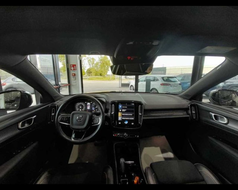 Volvo XC40 usata a Bologna (14)