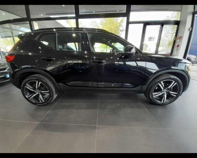 Volvo XC40 usata a Bologna (7)