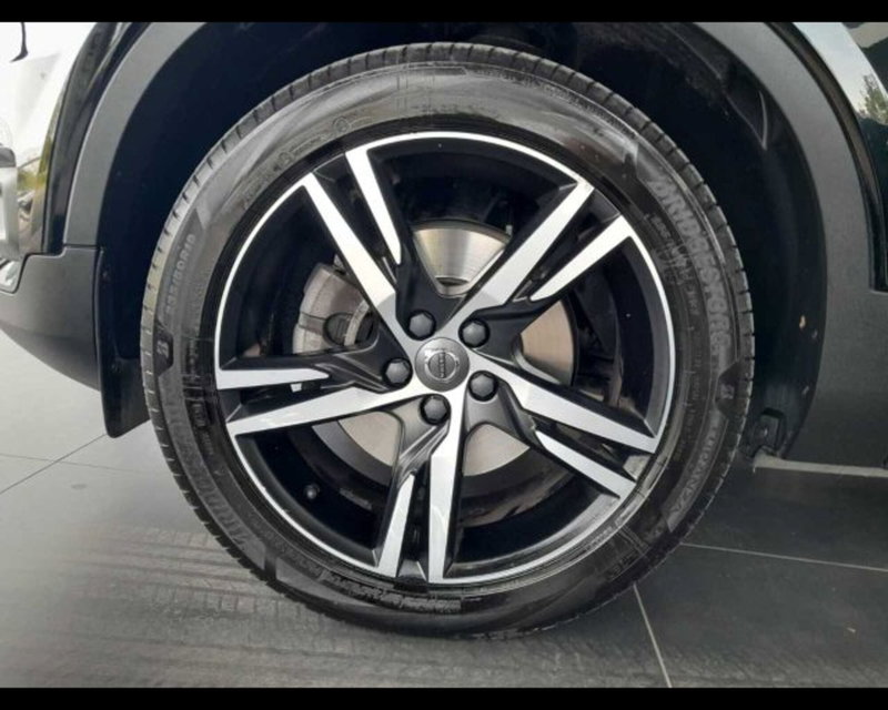 Volvo XC40 usata a Bologna (9)