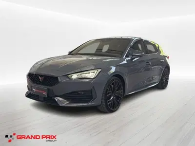 Cupra Leon Leon 1.4 e-HYBRID 245 CV DSG VZ Carbon del 2023 usata a Castenaso
