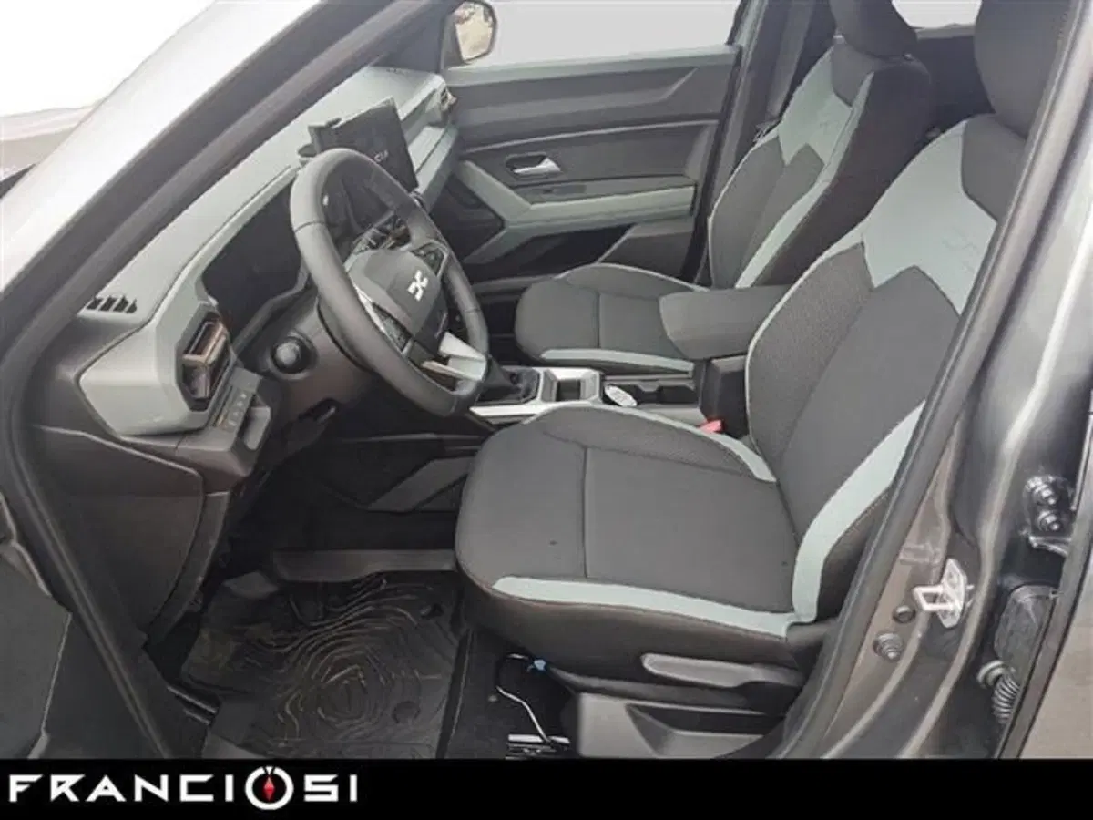 Dacia Bigster usata a Modena (10)