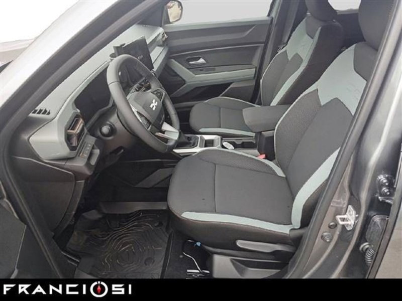 Dacia Bigster usata a Modena (10)