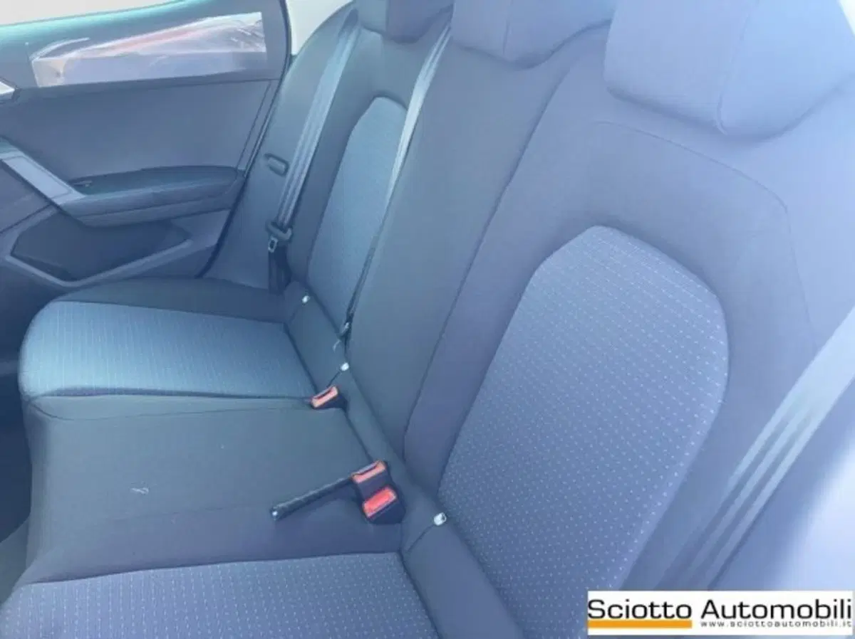 SEAT Arona nuova a Messina (13)