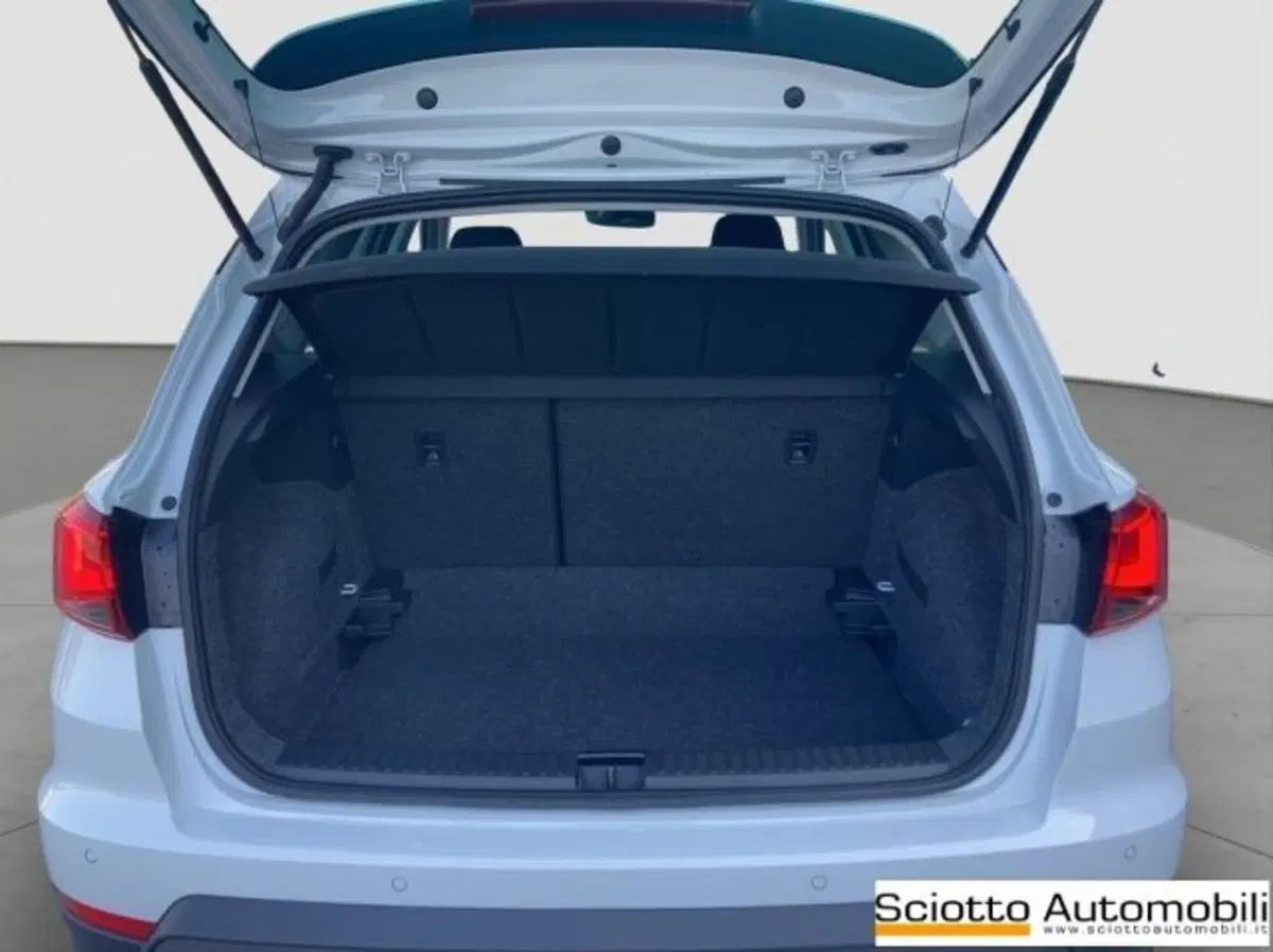 SEAT Arona nuova a Messina (17)