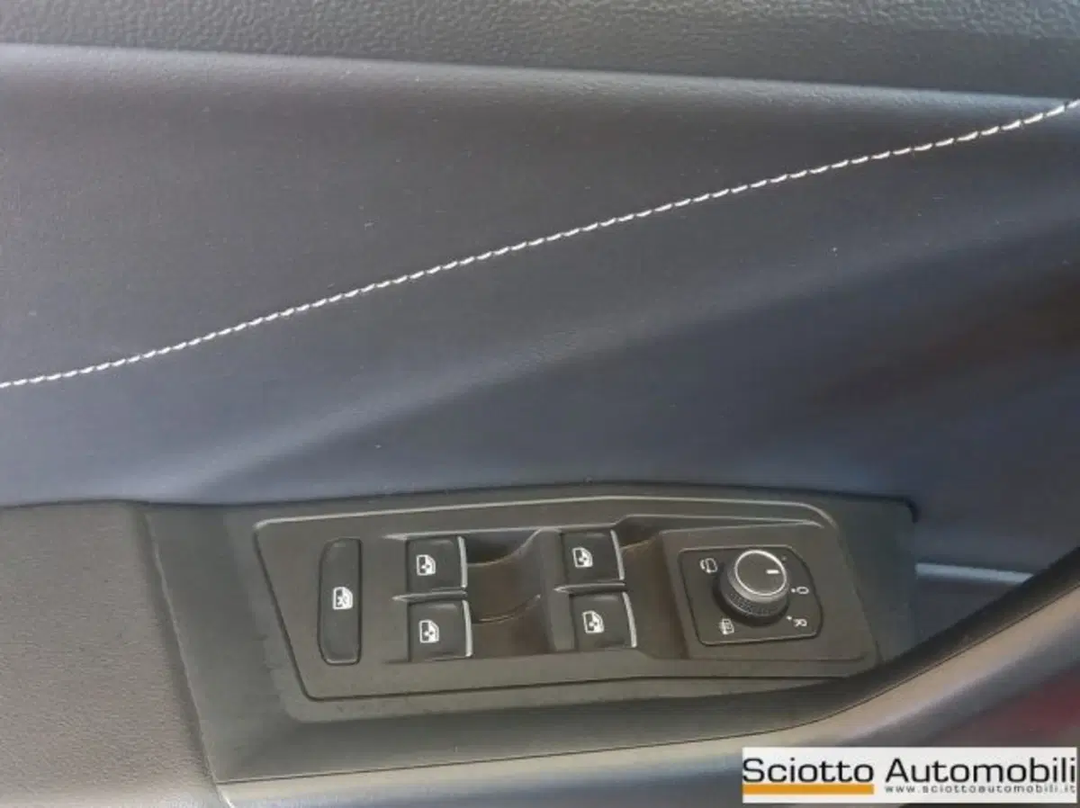 Volkswagen T-Roc usata a Messina (12)