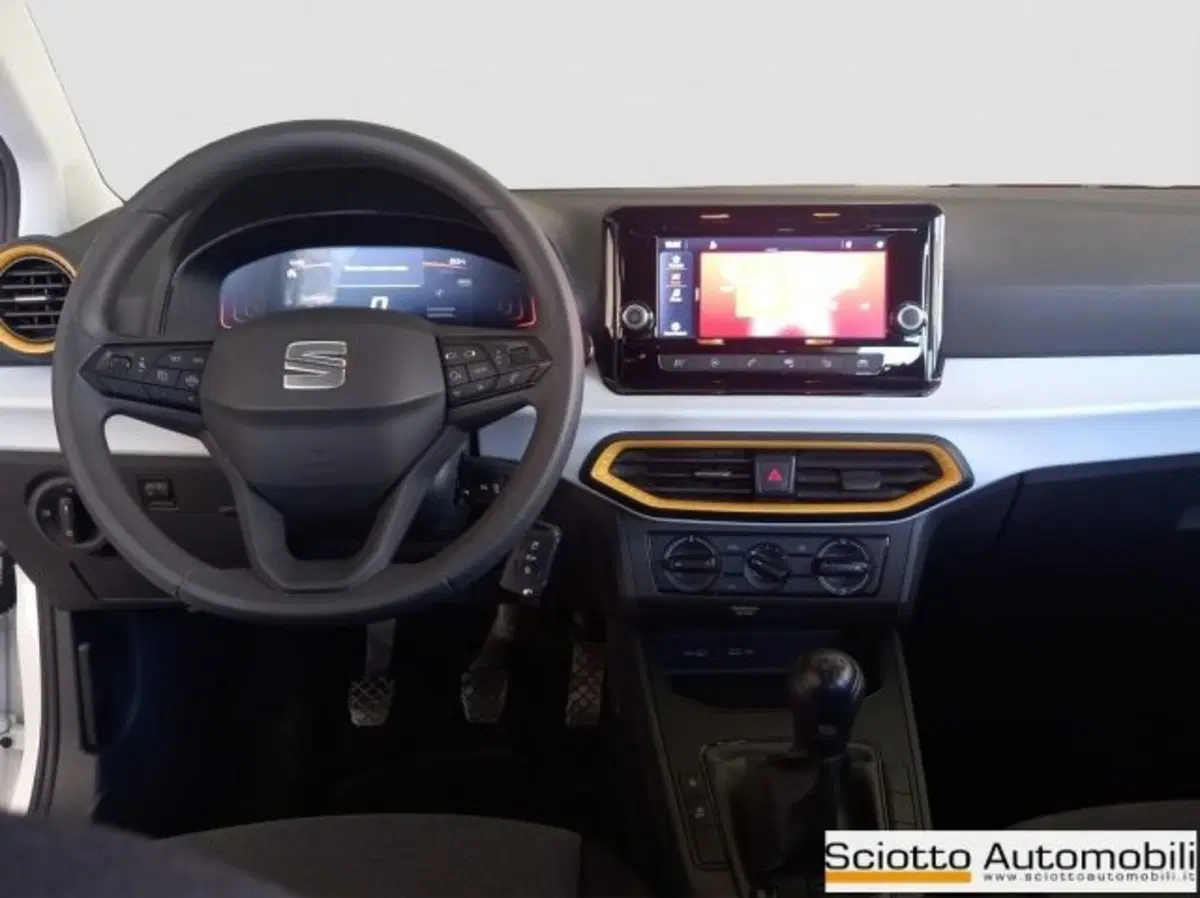 SEAT Arona usata a Messina (14)