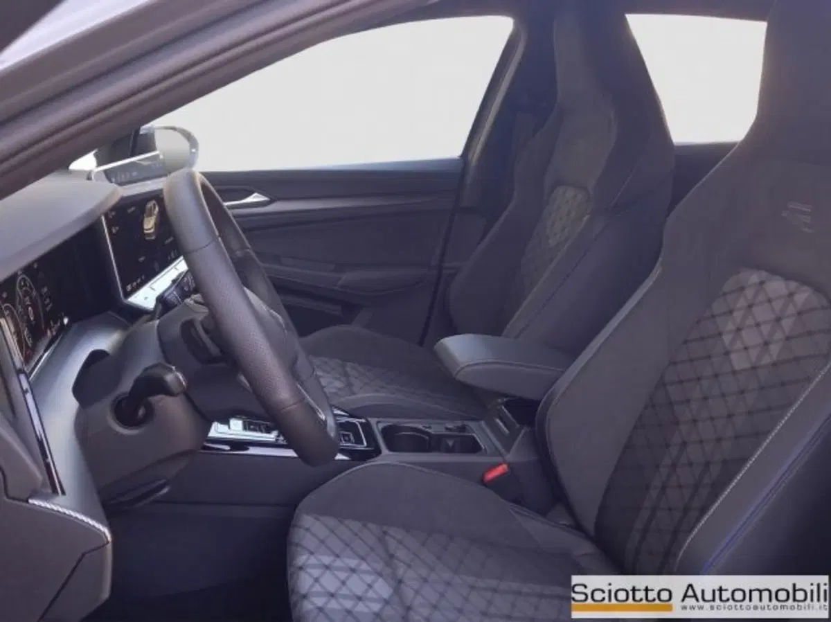 Volkswagen Golf Variant nuova a Messina (9)