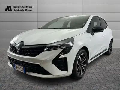 Renault Clio 1.0 tce Techno 90cv del 2024 usata a Bolzano
