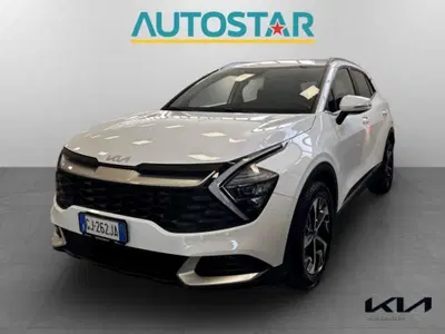 Kia Sportage 1.6 t-gdi hev Style 2wd at6 del 2022 usata a Piacenza