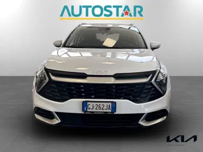 Kia Sportage 1.6 t-gdi hev Gpl Style at6 del 2022 usata a Piacenza