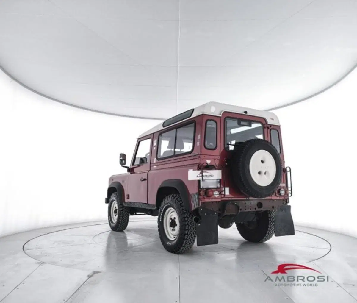 Land Rover Defender usata a Perugia (4)