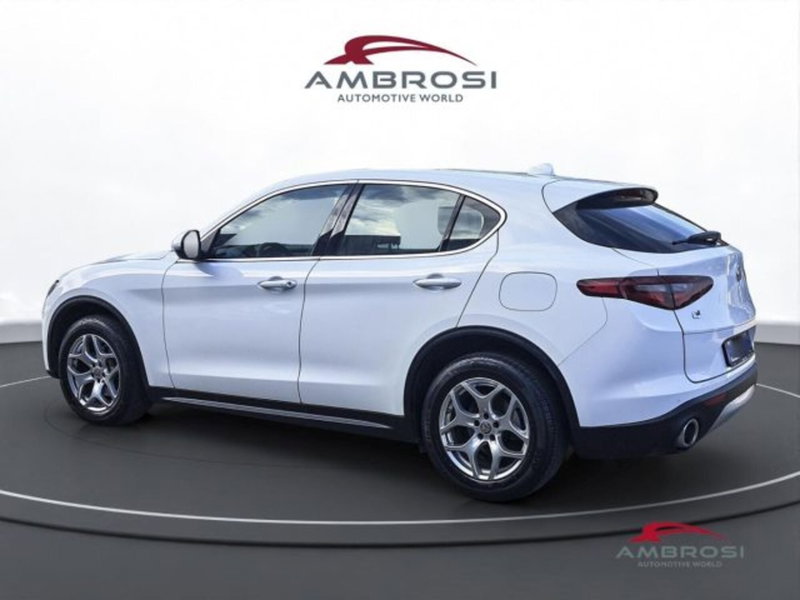 Alfa Romeo Stelvio usata a Perugia (4)