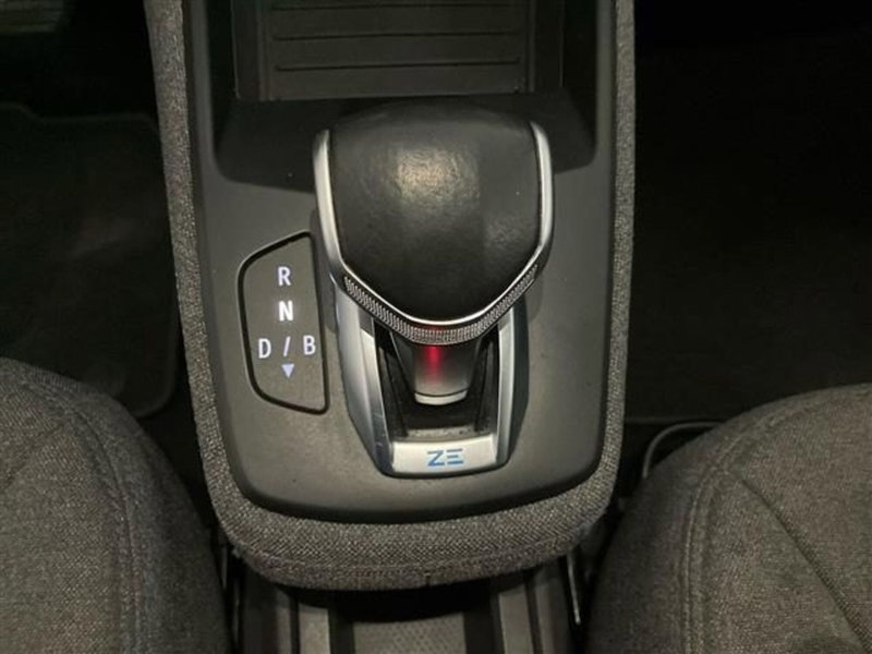 Renault Zoe usata a Como (19)