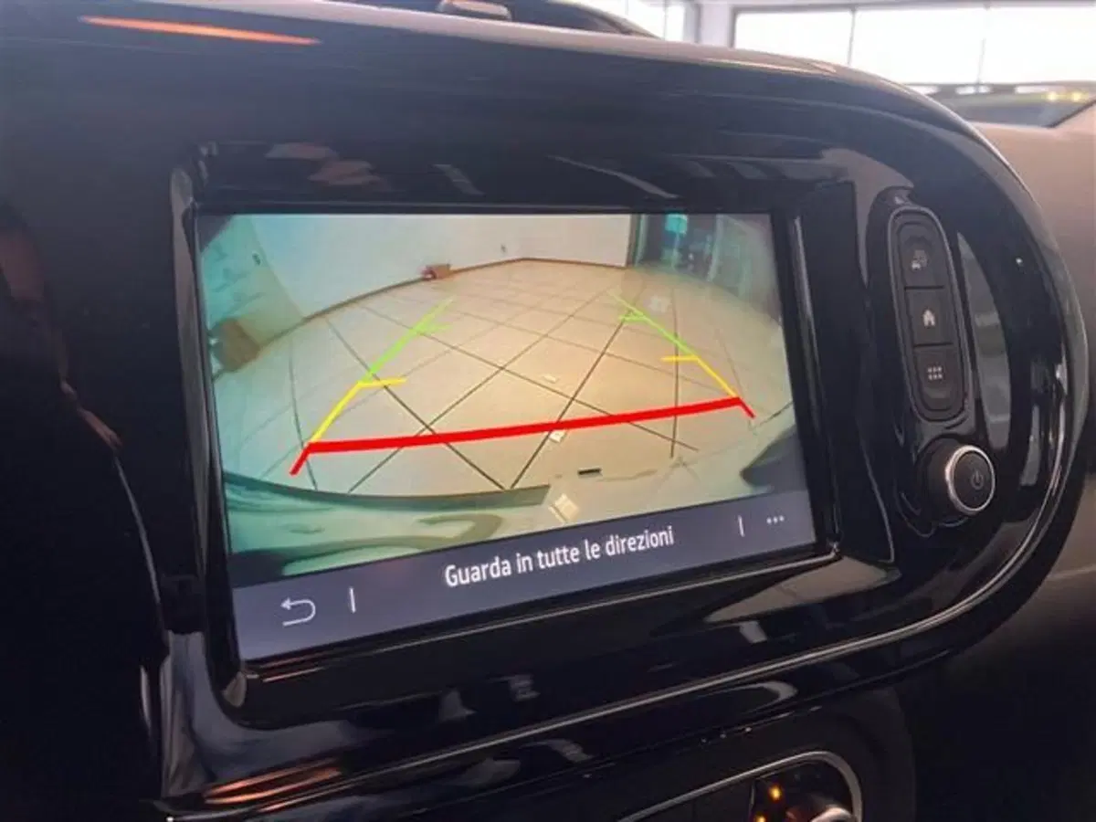 Renault Twingo usata a Como (15)