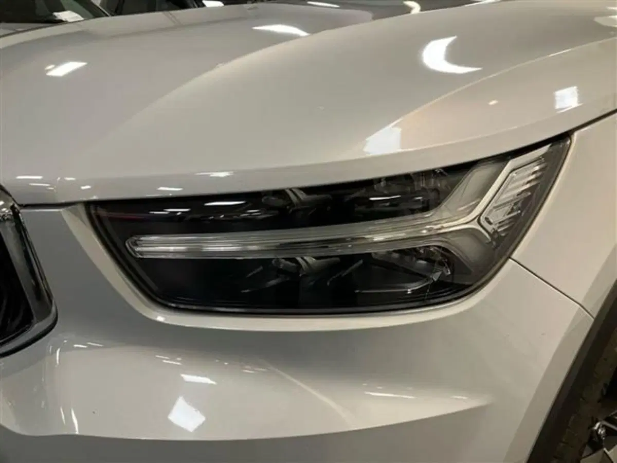 Volvo XC40 usata a Como (8)