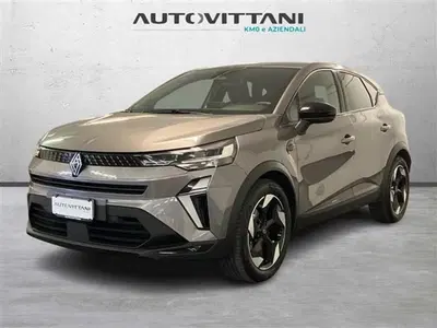Renault Captur Full Hybrid E-Tech 145 CV Techno del 2025 usata a Como