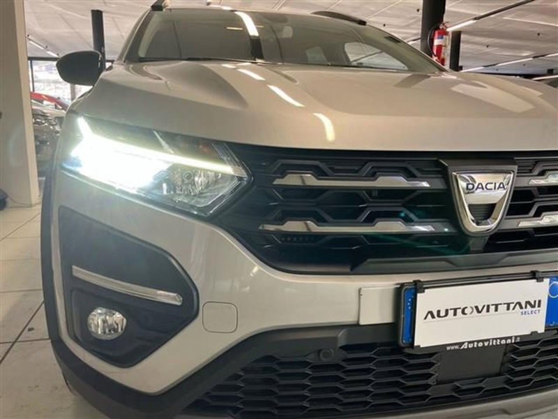 Dacia Jogger usata a Como (7)