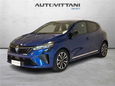 Renault Clio 1.0 tce Techno 90cv del 2025 usata a Como
