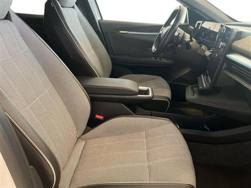 Renault Megane E-Tech Electric usata a Como (11)