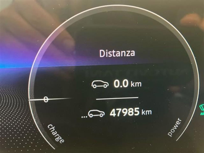 Renault Megane E-Tech Electric usata a Como (15)