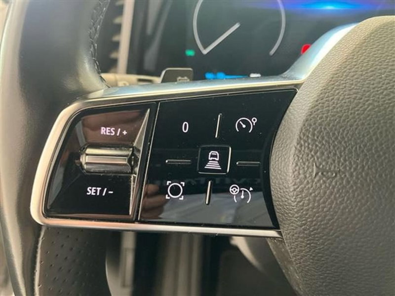 Renault Megane E-Tech Electric usata a Como (17)