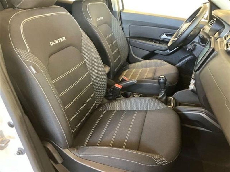 Dacia Duster usata a Como (11)