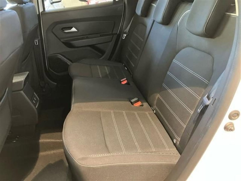 Dacia Duster usata a Como (12)