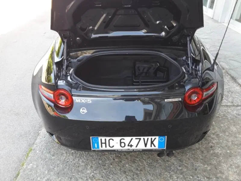 Mazda MX-5 nuova a Firenze (13)