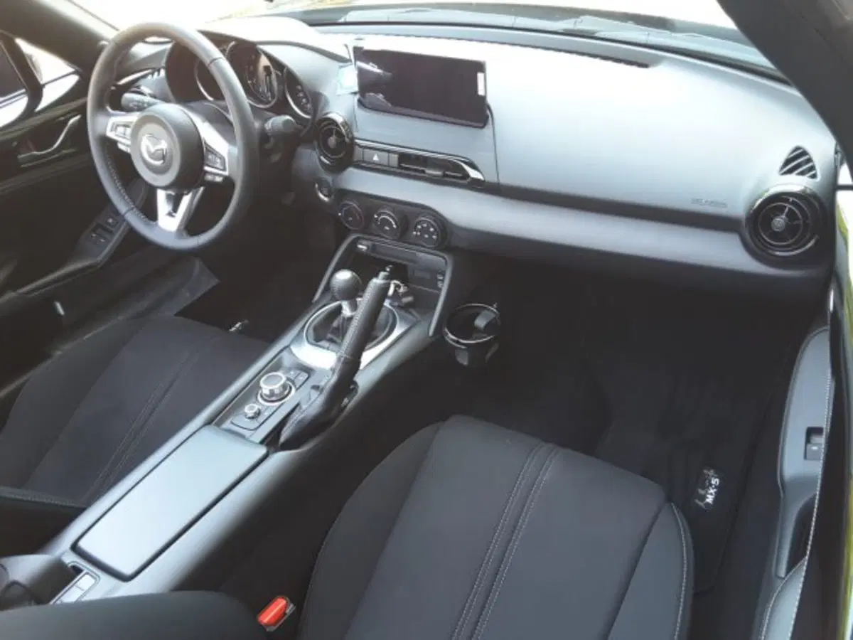 Mazda MX-5 nuova a Firenze (8)