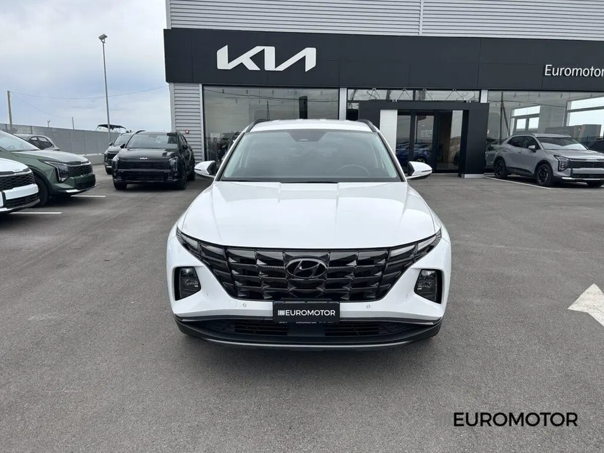 Hyundai Tucson usata a Bari (2)