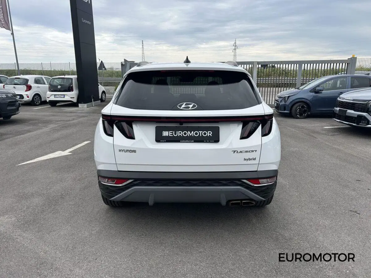 Hyundai Tucson usata a Bari (6)