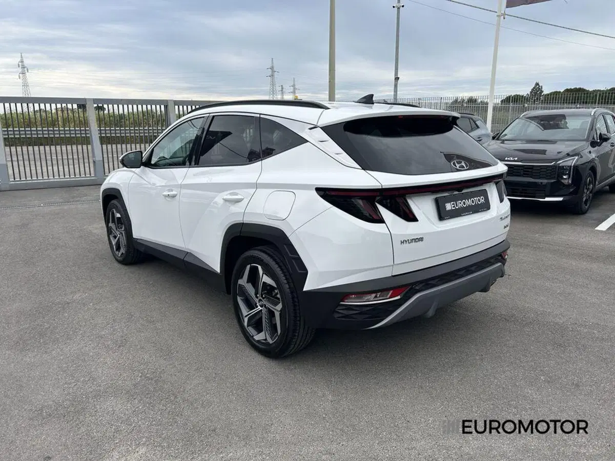 Hyundai Tucson usata a Bari (7)