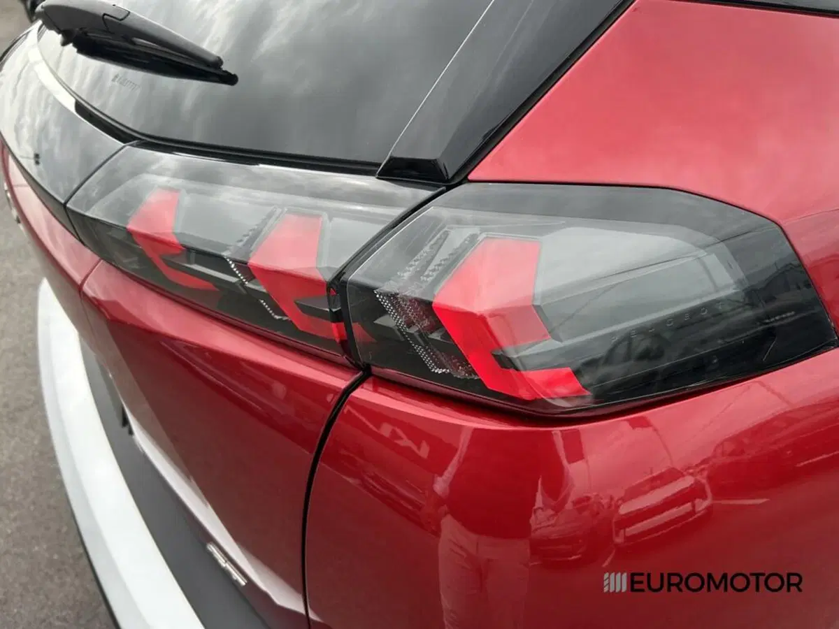 Peugeot 2008 usata a Bari (11)