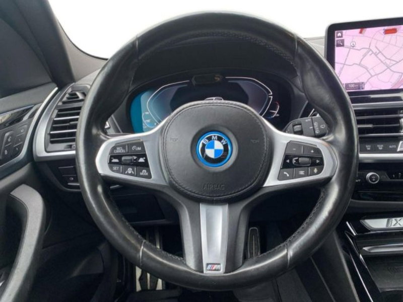 BMW iX3 usata a Lecce (12)