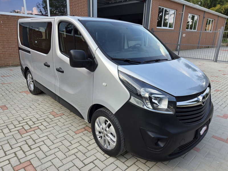 Opel Vivaro Furgone usata a Torino (2)
