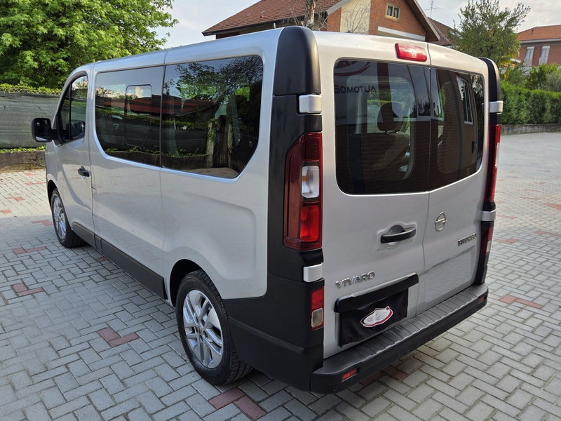 Opel Vivaro Furgone usata a Torino (4)