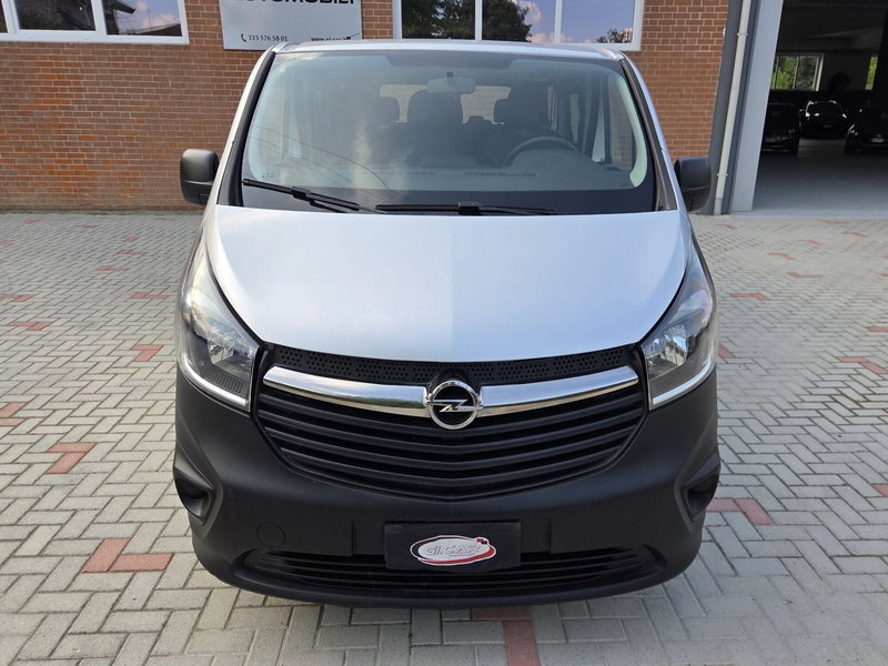 Opel Vivaro Furgone usata a Torino (5)