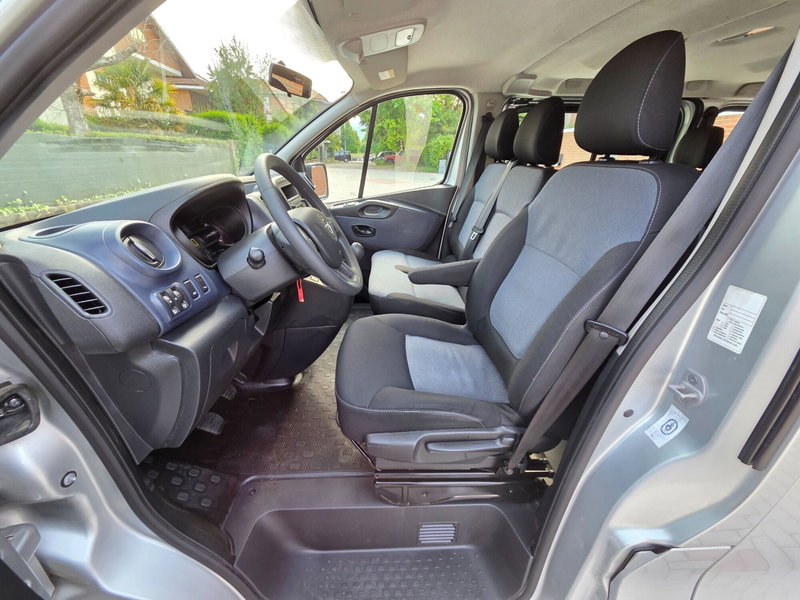 Opel Vivaro Furgone usata a Torino (7)